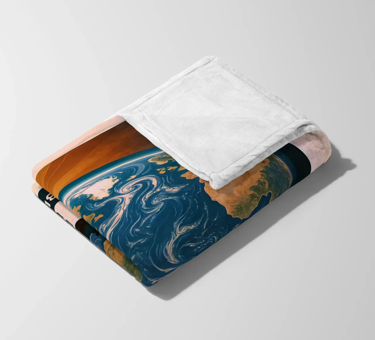 Erde_ Das blassblaue Wunder Fleecedecke von ShopByHaru