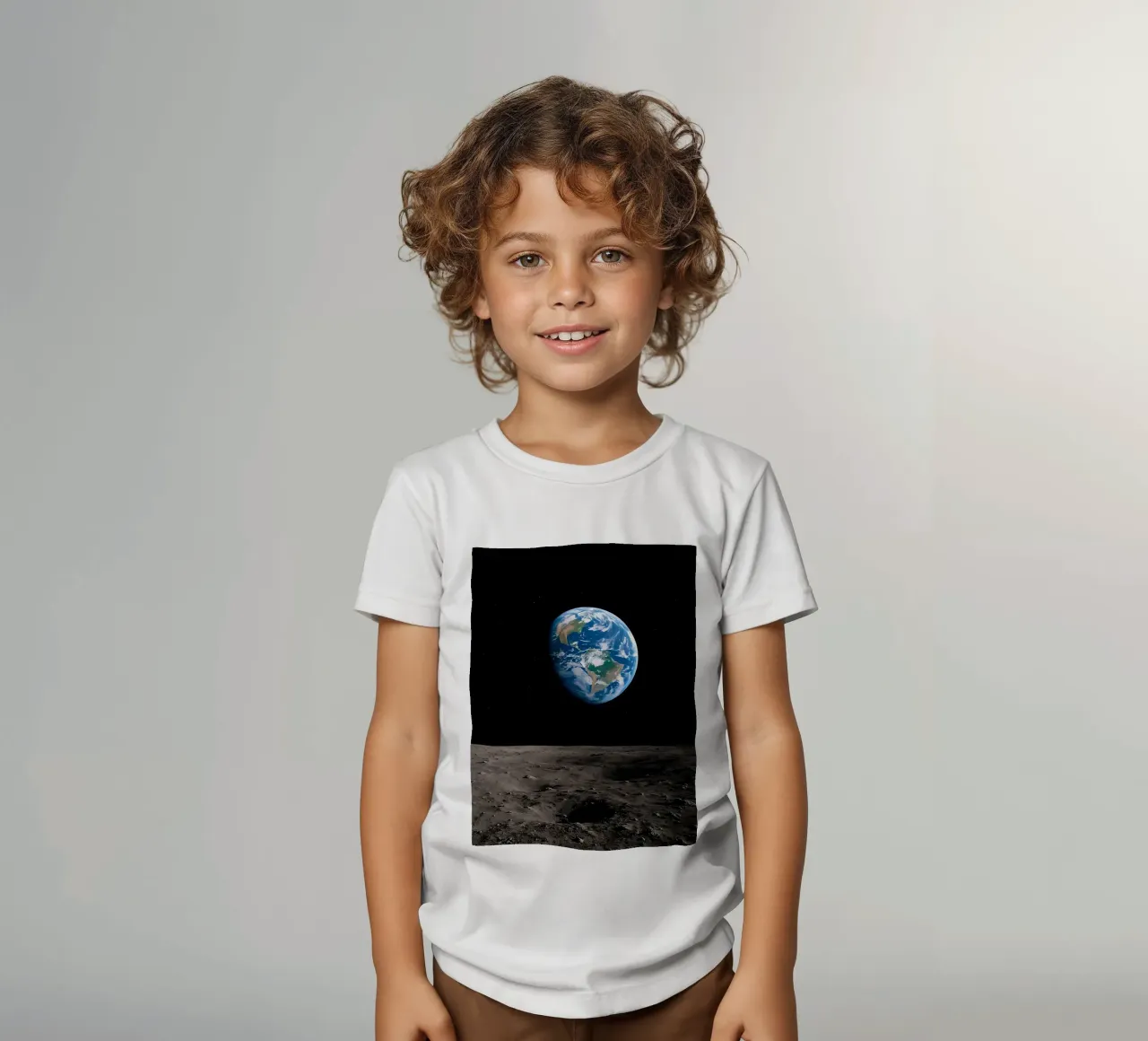 Earthrise kinder t-shirt van ShopByHaru