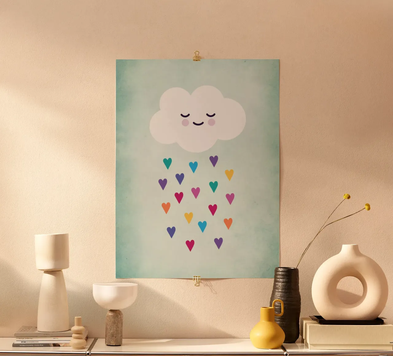 Arte della cameretta con le nuvole addormentate poster con telaio in legno da Kim Hubball Studio