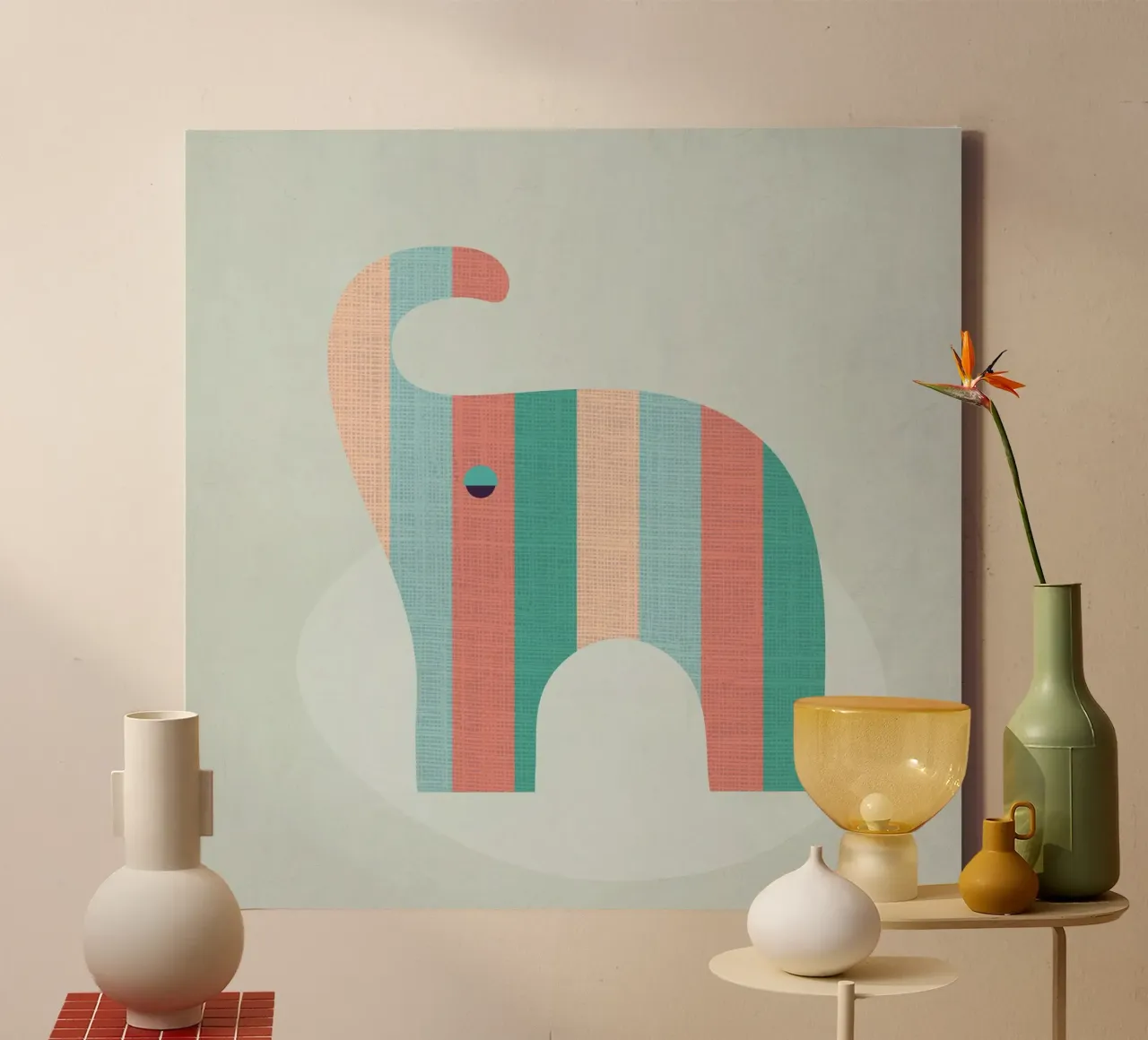 Simpatico elefante a strisce tela con Cornice a cassetta da Kim Hubball Studio