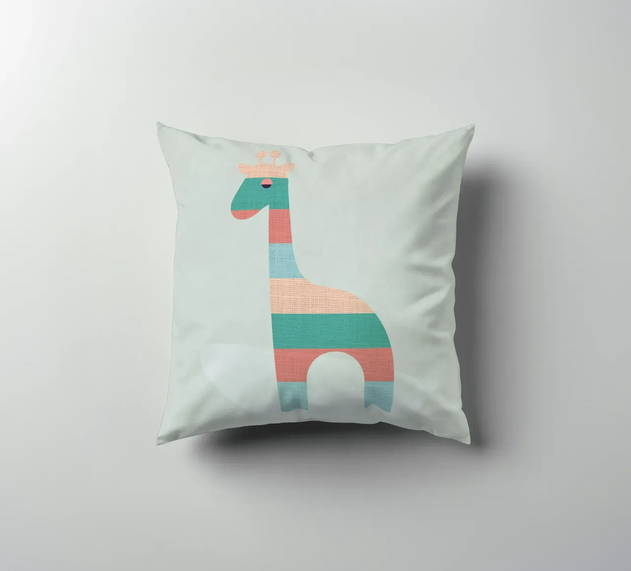 Simpatica giraffa a strisce cuscino da Kim Hubball Studio
