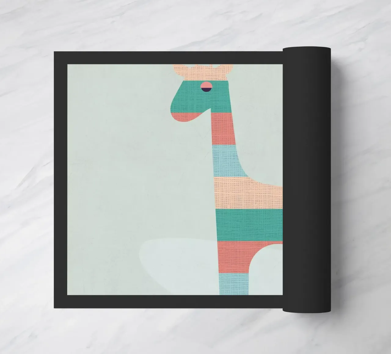 Niedliche gestreifte Giraffe Fußmatte von Kim Hubball Studio