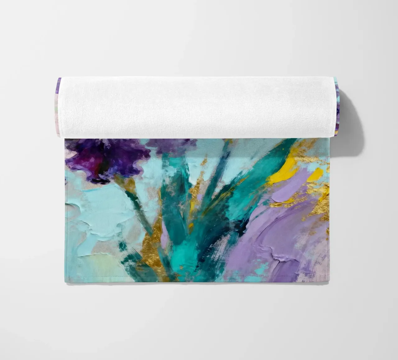 Purple Iris Abstract telo mare da Attaboy Dsgn