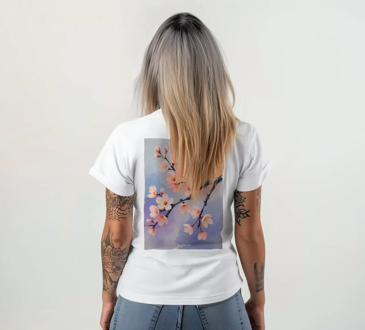 Pittura digitale minimalista con fiori di ciliegio t-shirt da Bloom And Brush