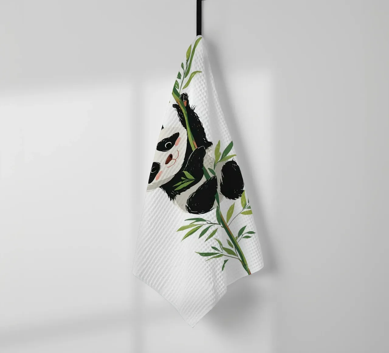 Illustration d'un panda mignon grimpant sur un bambou torchon de ShopByHaru