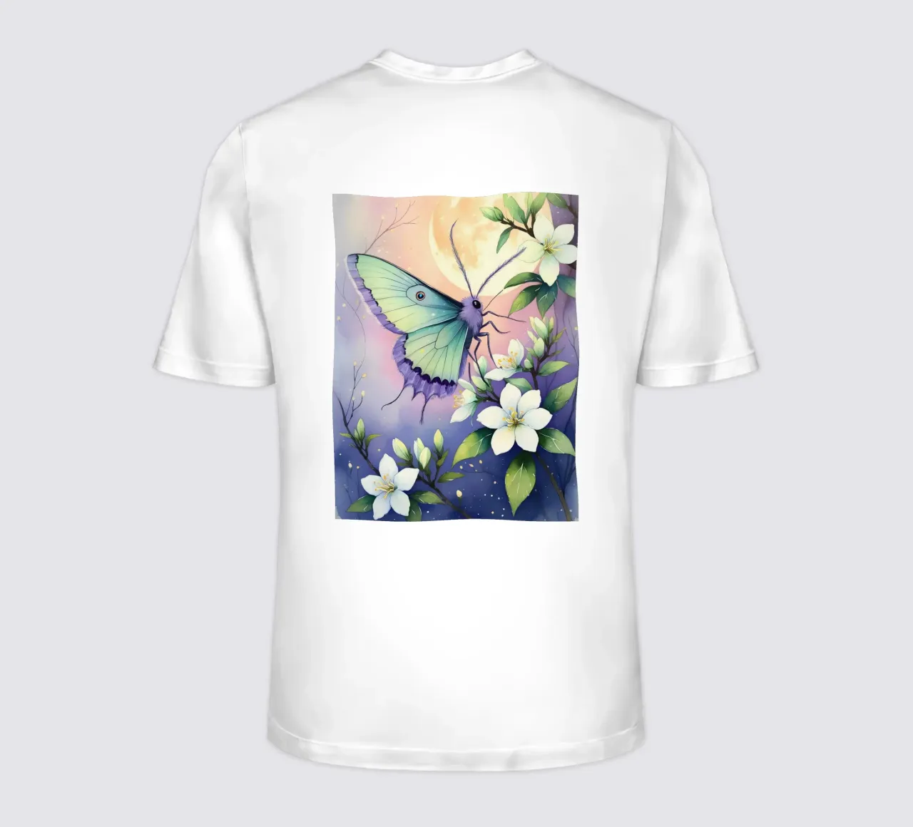 Pittura digitale di farfalla e fiori di gelsomino bianchi t-shirt da Bloom And Brush
