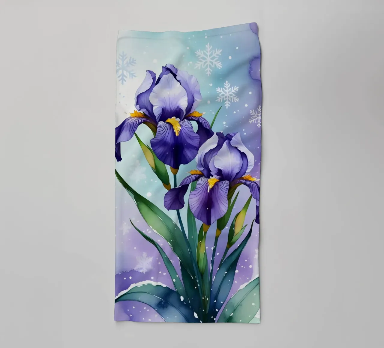 Pittura digitale di fiori di iris viola e fiocchi di neve asciugamano da bagno da Bloom And Brush