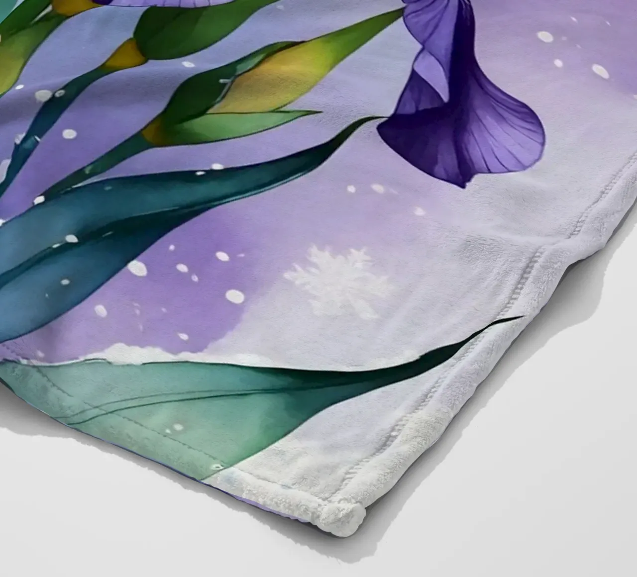 Pittura digitale di fiori di iris viola e fiocchi di neve coperta in pile da Bloom And Brush