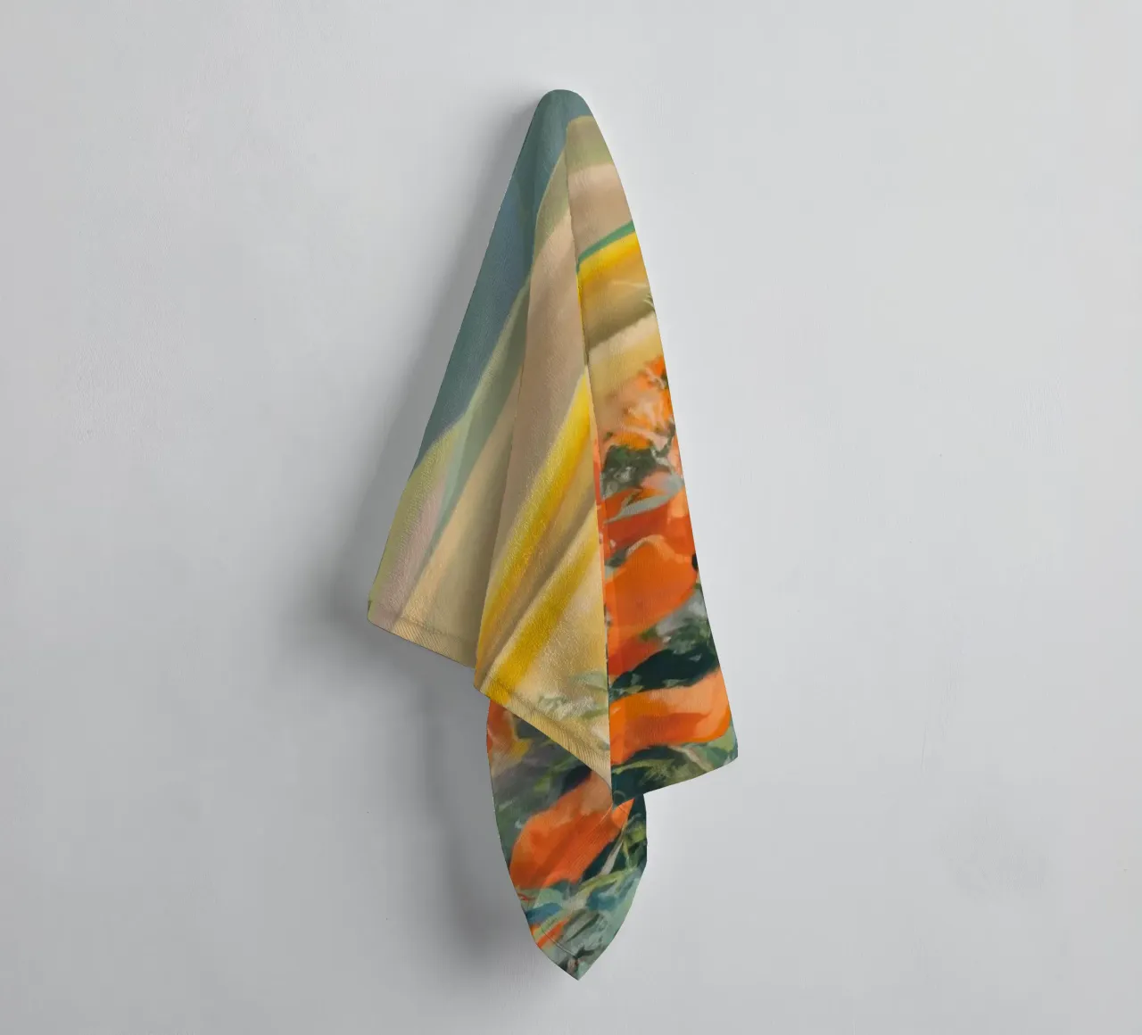 Patchwork di papaveri arancioni asciugamano da bagno da Angkasa Mist