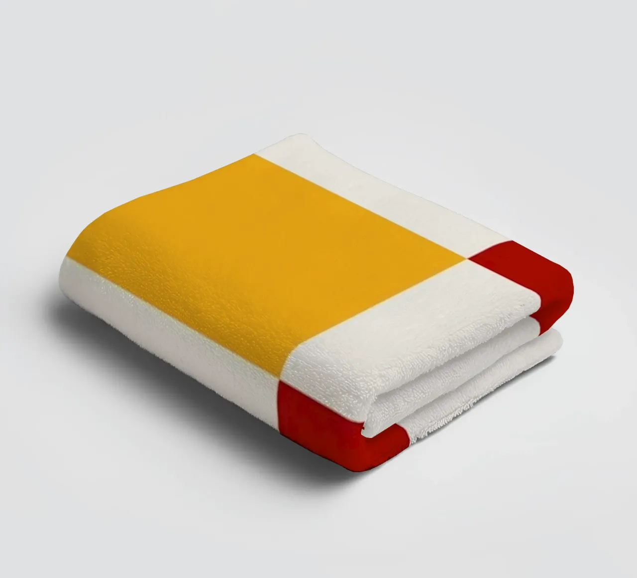 Mid Century Checks Yellow Red asciugamano da bagno da TijanaArtStudio88