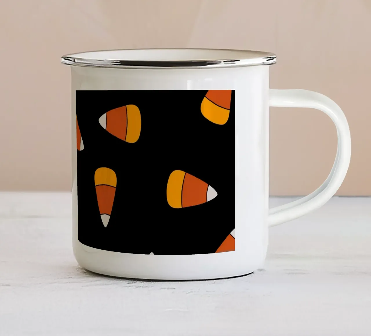 Candy corn pattern Halloween tazza in smalto da TijanaArtStudio88