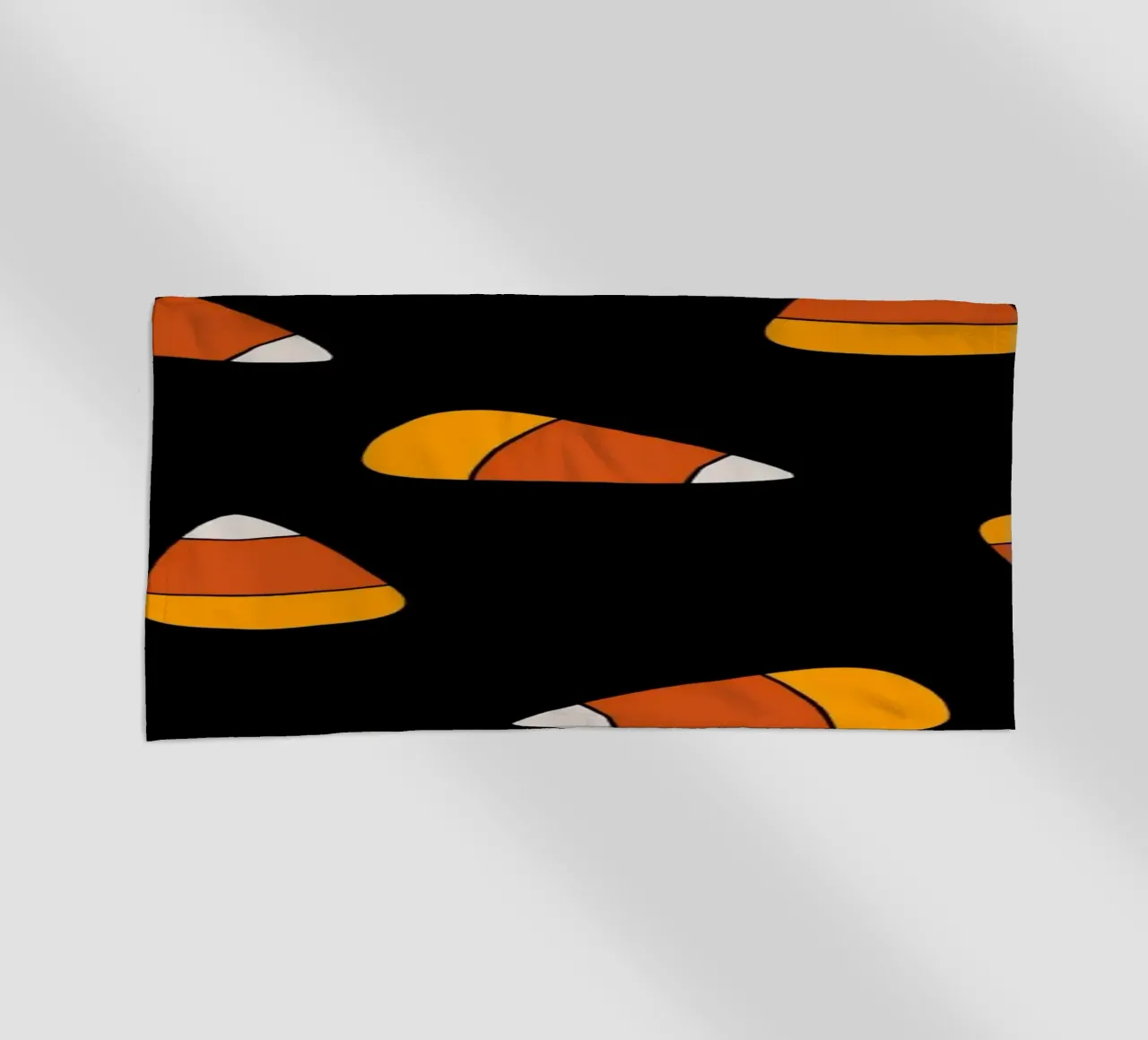 Candy corn pattern Halloween telo mare da TijanaArtStudio88