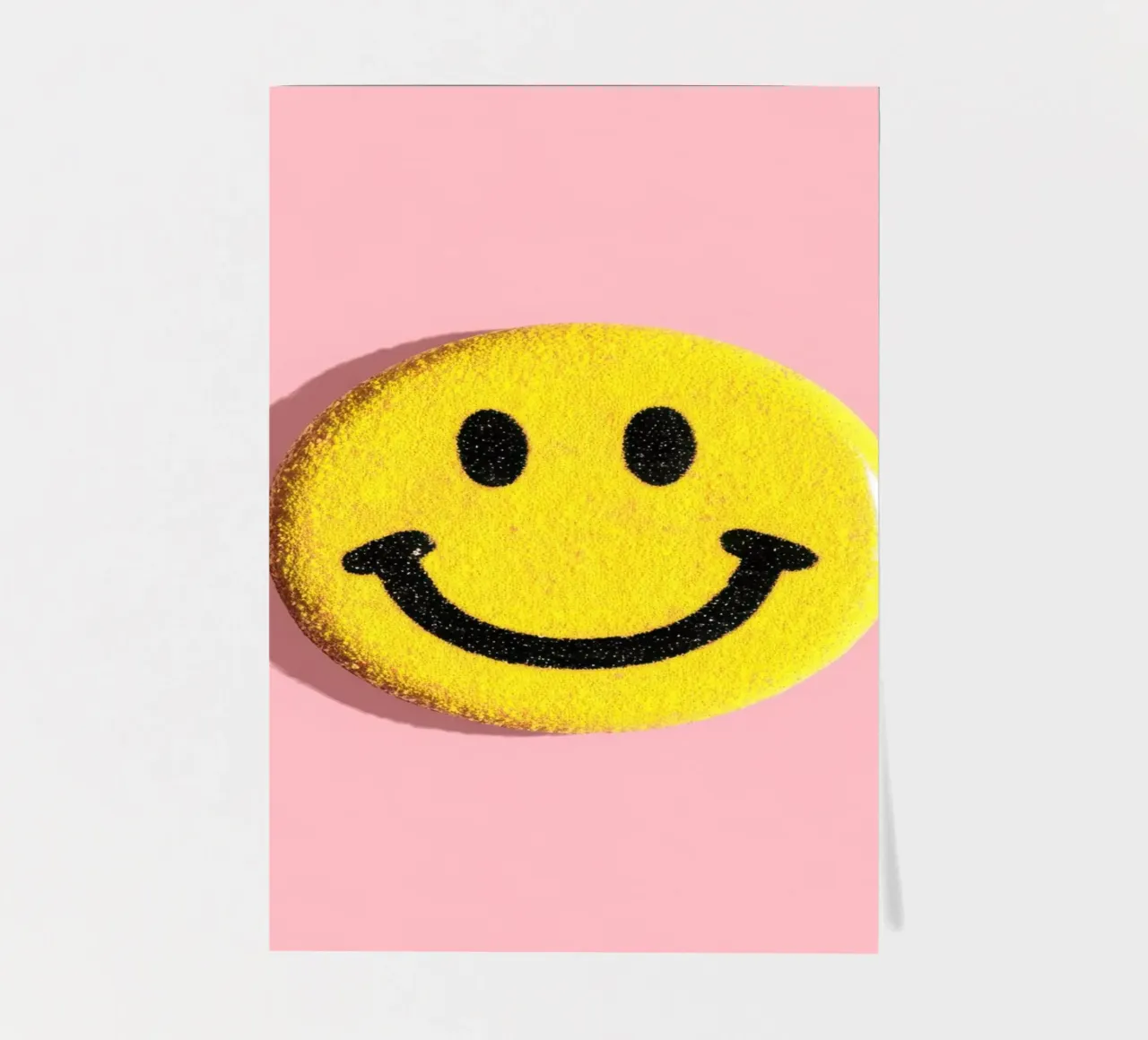 Smiley jaune Dopamine Button Flat Lay planche autocollant de Nikis Art Studio