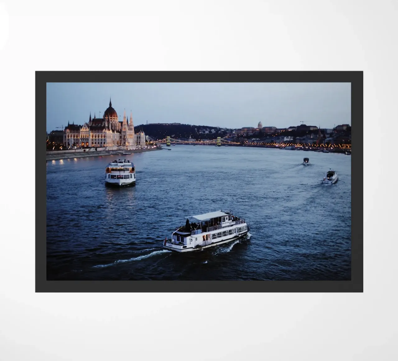 Navi sul Danubio a Budapest, Ungheria zerbino da fotokunst