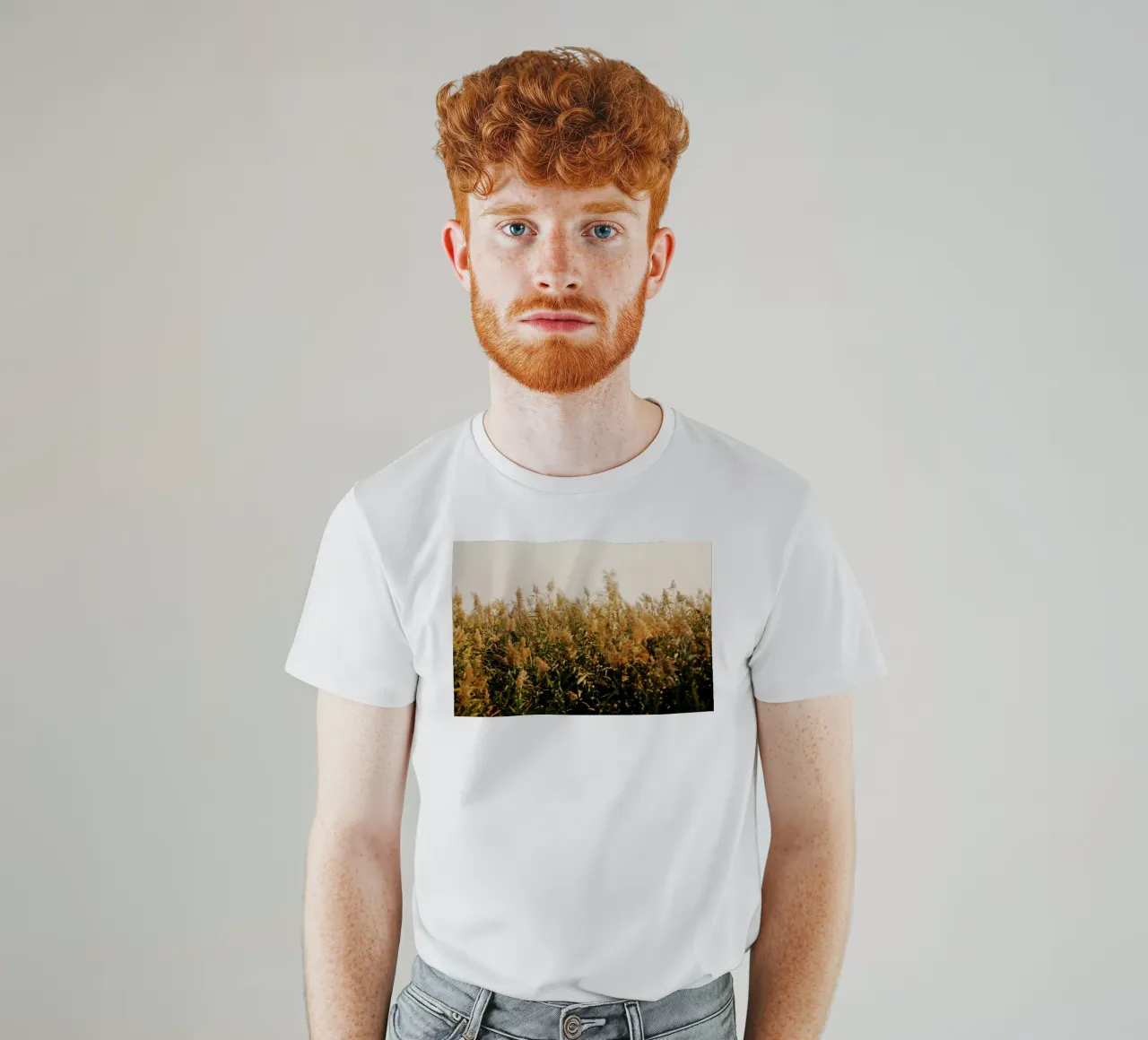 Wiesenfeld in Ungheria t-shirt da Simon Koy