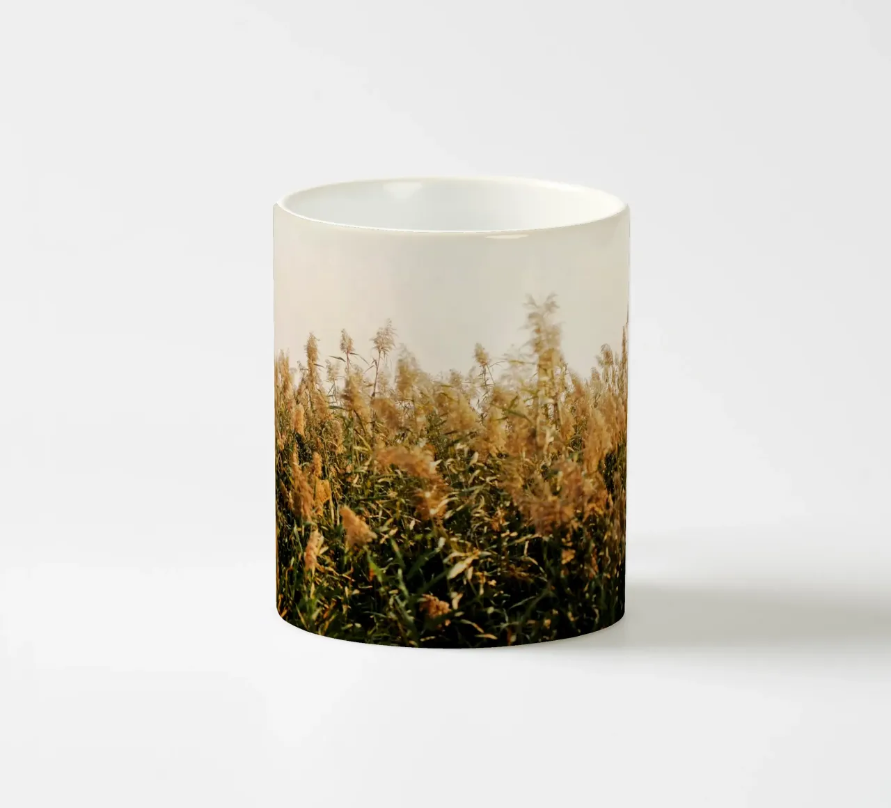 Wiesenfeld in Ungheria tazza in ceramica da Simon Koy