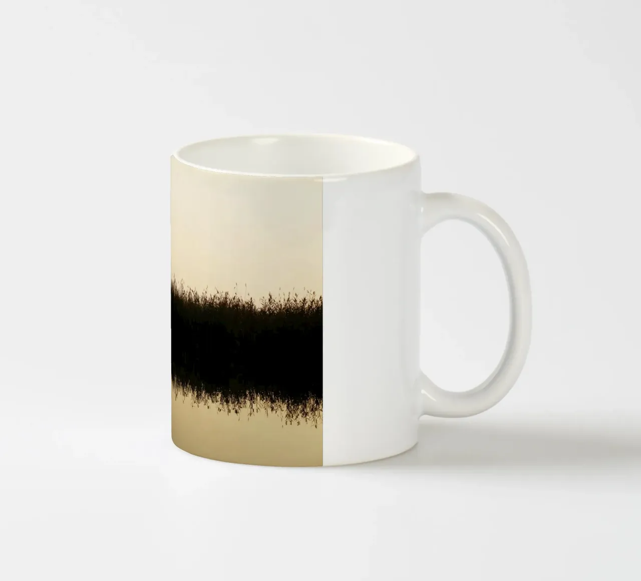 Spätherbst am Plattensee, Ungarn Keramik Tasse von Simon Koy
