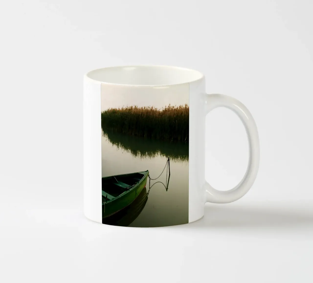 Riflesso sul lago Balaton, Ungheria tazza in ceramica da Simon Koy