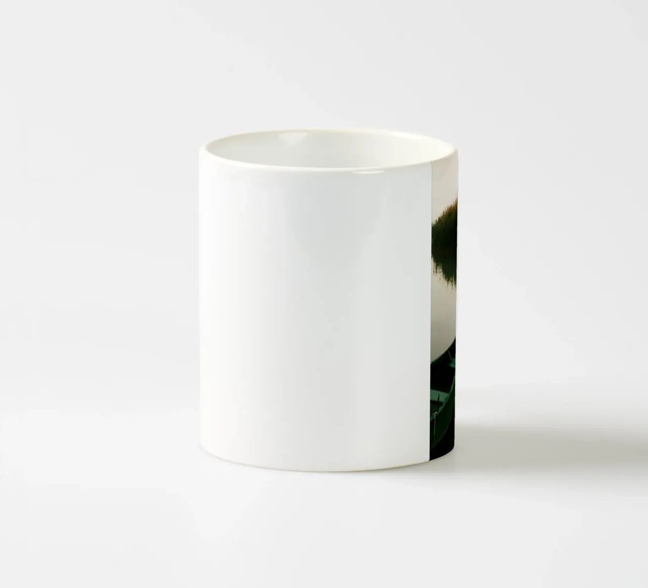 Riflesso sul lago Balaton, Ungheria tazza in ceramica da Simon Koy