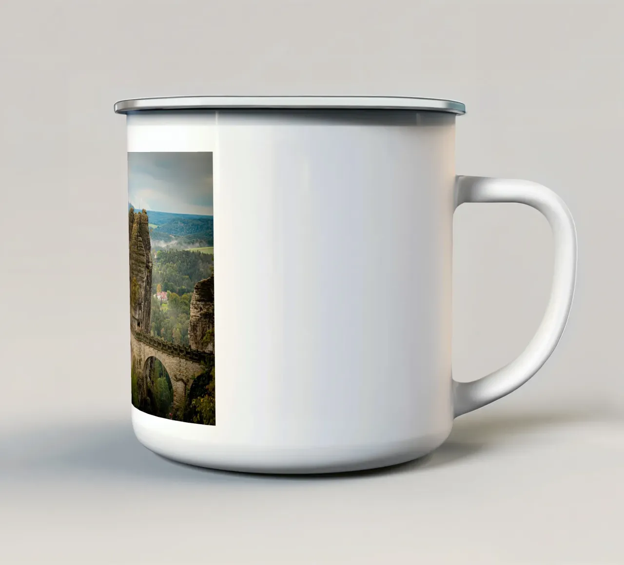 Bastei / Ponte di Bastei - Svizzera sassone in autunno tazza in smalto da Bold and Retro