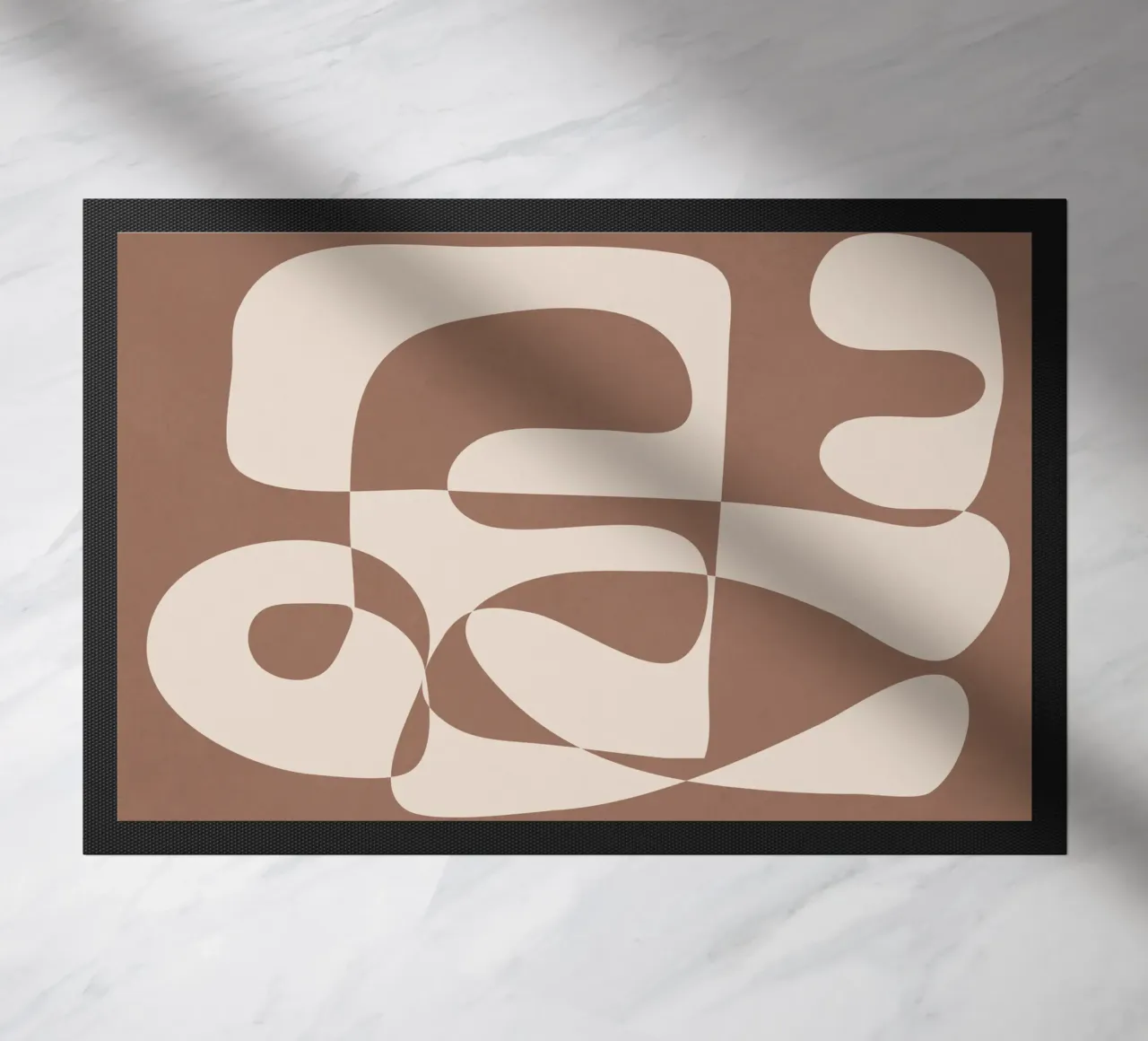 Mocha Modern Abstract 1 felpudo de Nadjaa
