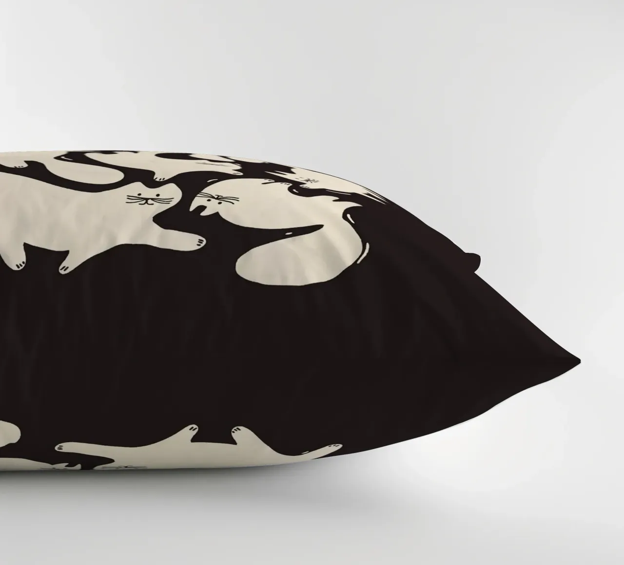 Tumbling Cats - Gattini neri e color crema cuscino da showmemars