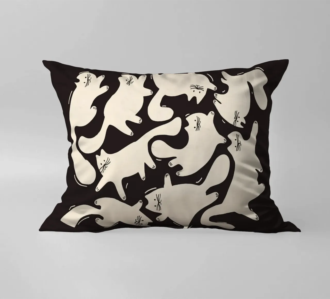 Tumbling Cats - Gattini neri e color crema cuscino da showmemars