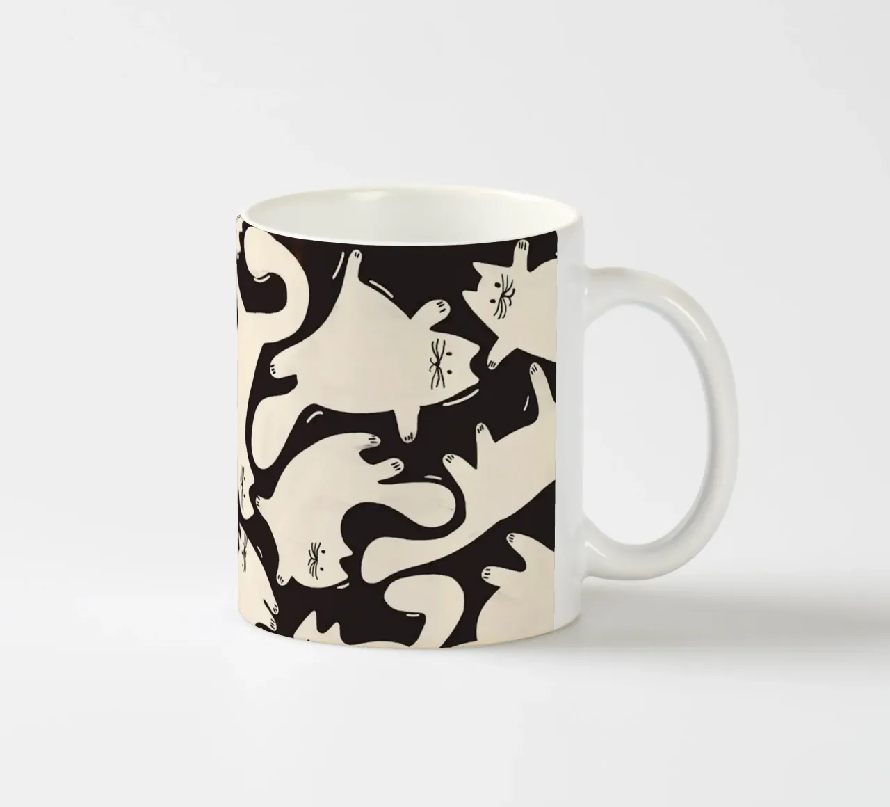 Tumbling Cats - Gattini neri e color crema tazza in ceramica da showmemars