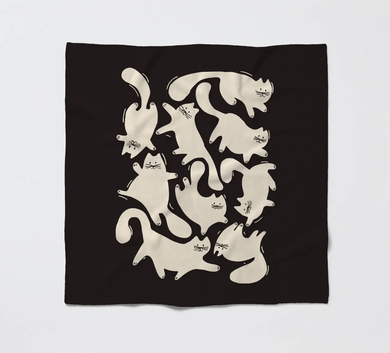 Tumbling Cats - Gattini neri e color crema coperta in pile da showmemars