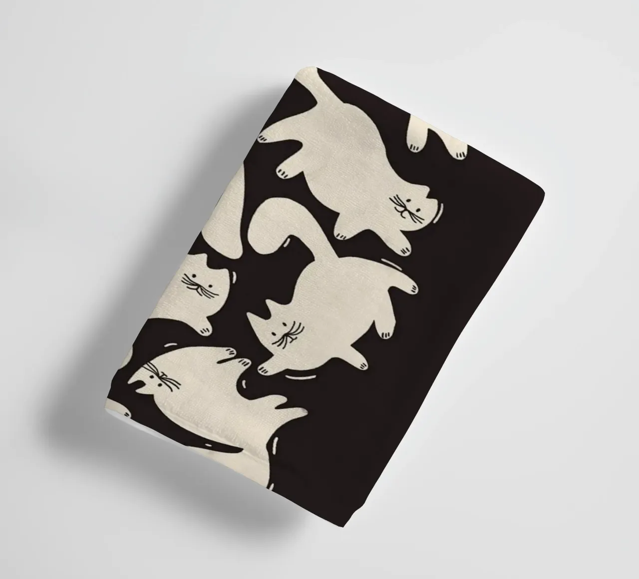 Tumbling Cats - Gattini neri e color crema asciugamano da bagno da showmemars