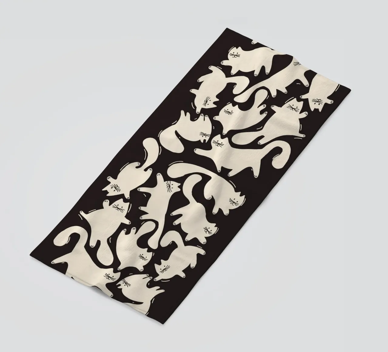 Tumbling Cats - Gattini neri e color crema telo mare da showmemars
