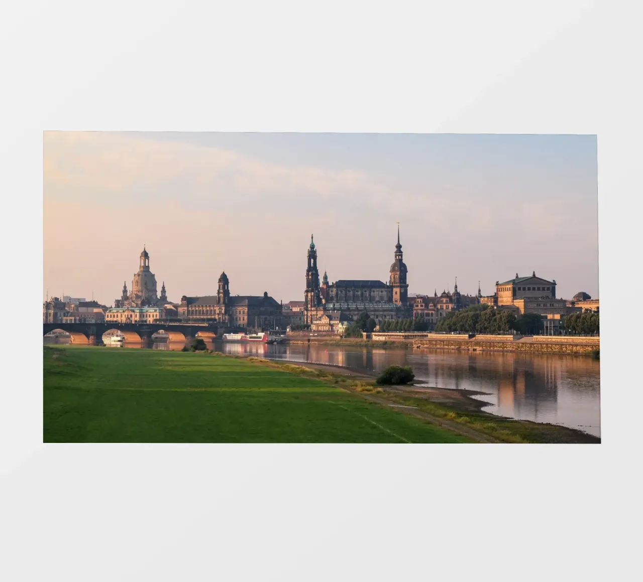 DRESDEN 05 pellicola backlit da Tom Uhlenberg