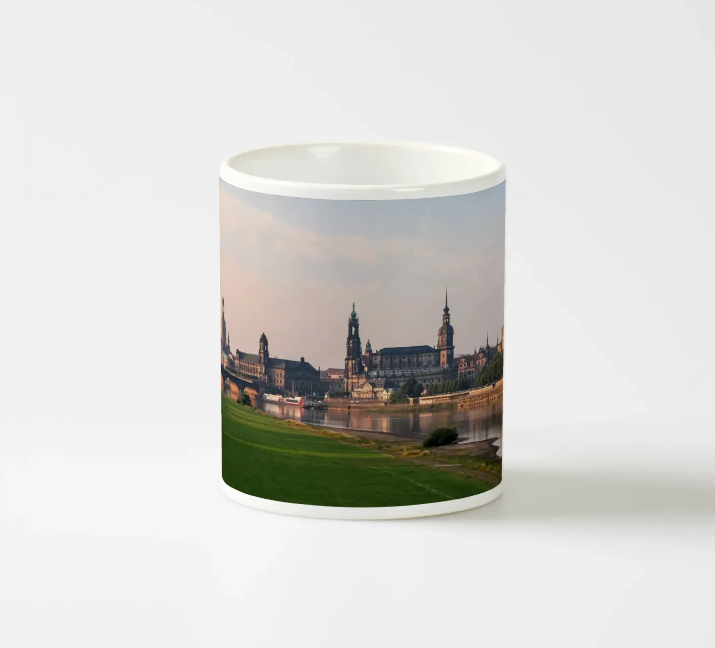 DRESDEN 05 tazza in ceramica da Tom Uhlenberg