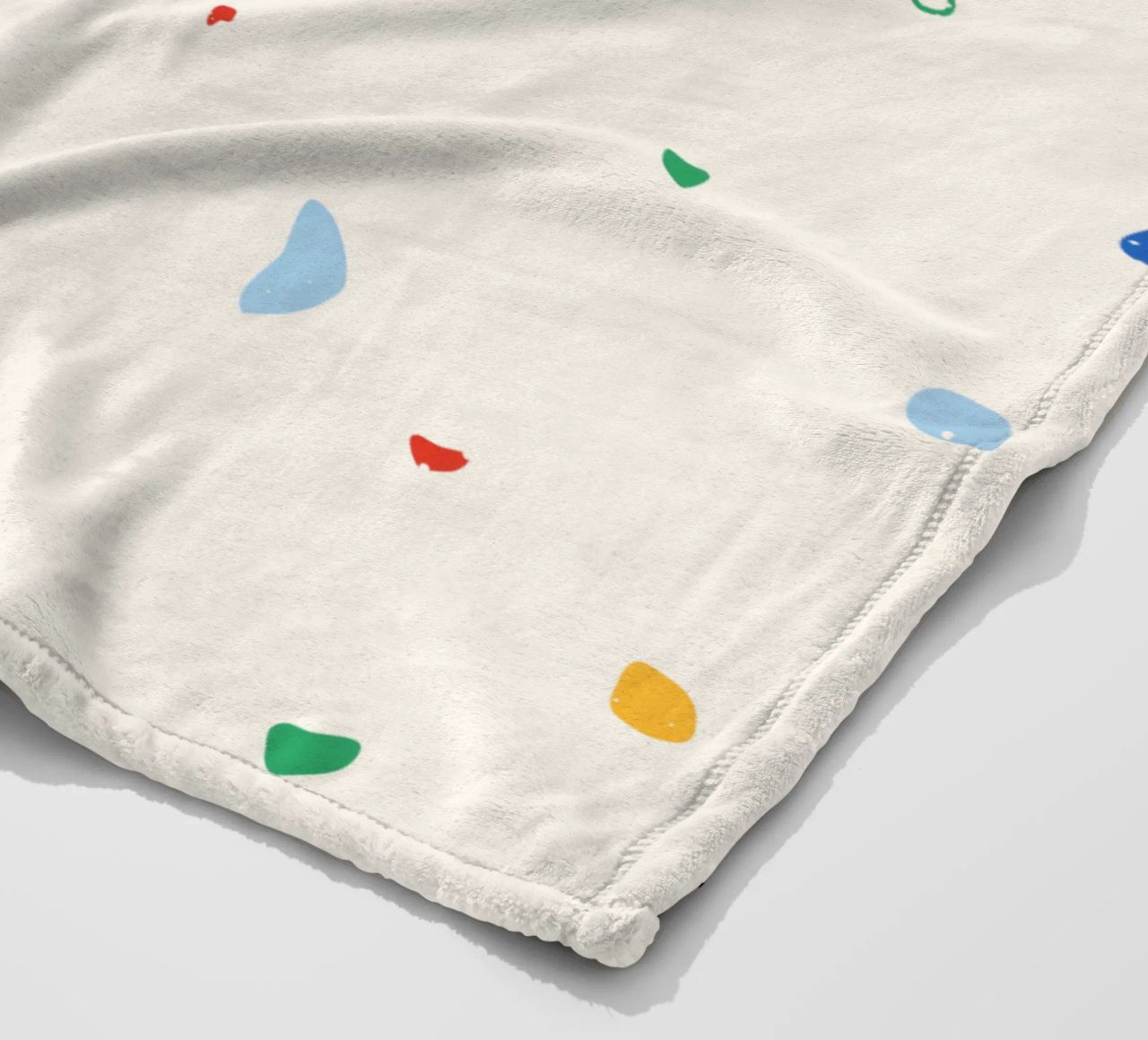 Parete di arrampicata colorata coperta in pile da justclimberthings
