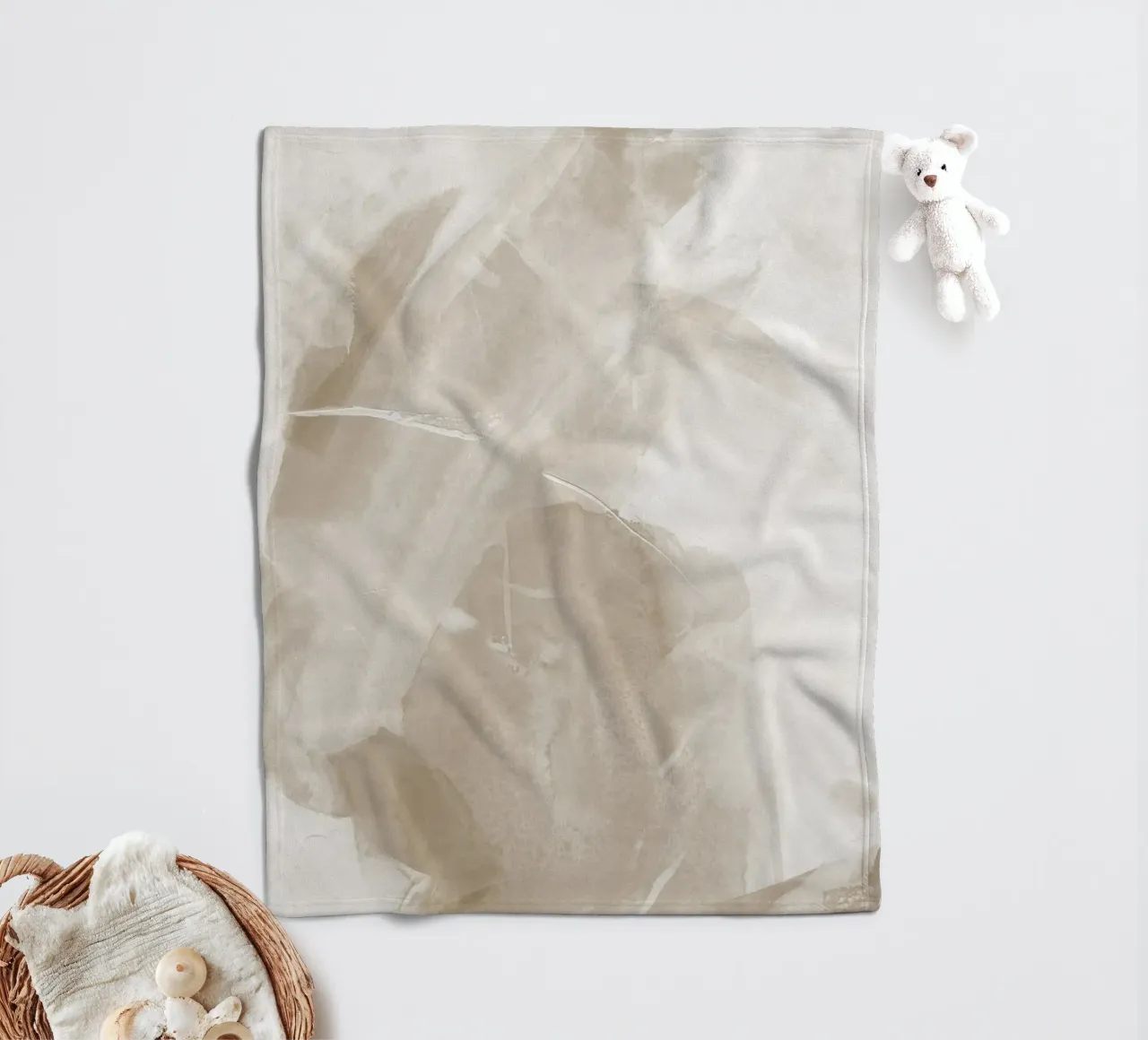 Pennellate astratte beige 1 coperta in pile da NouveauPrints