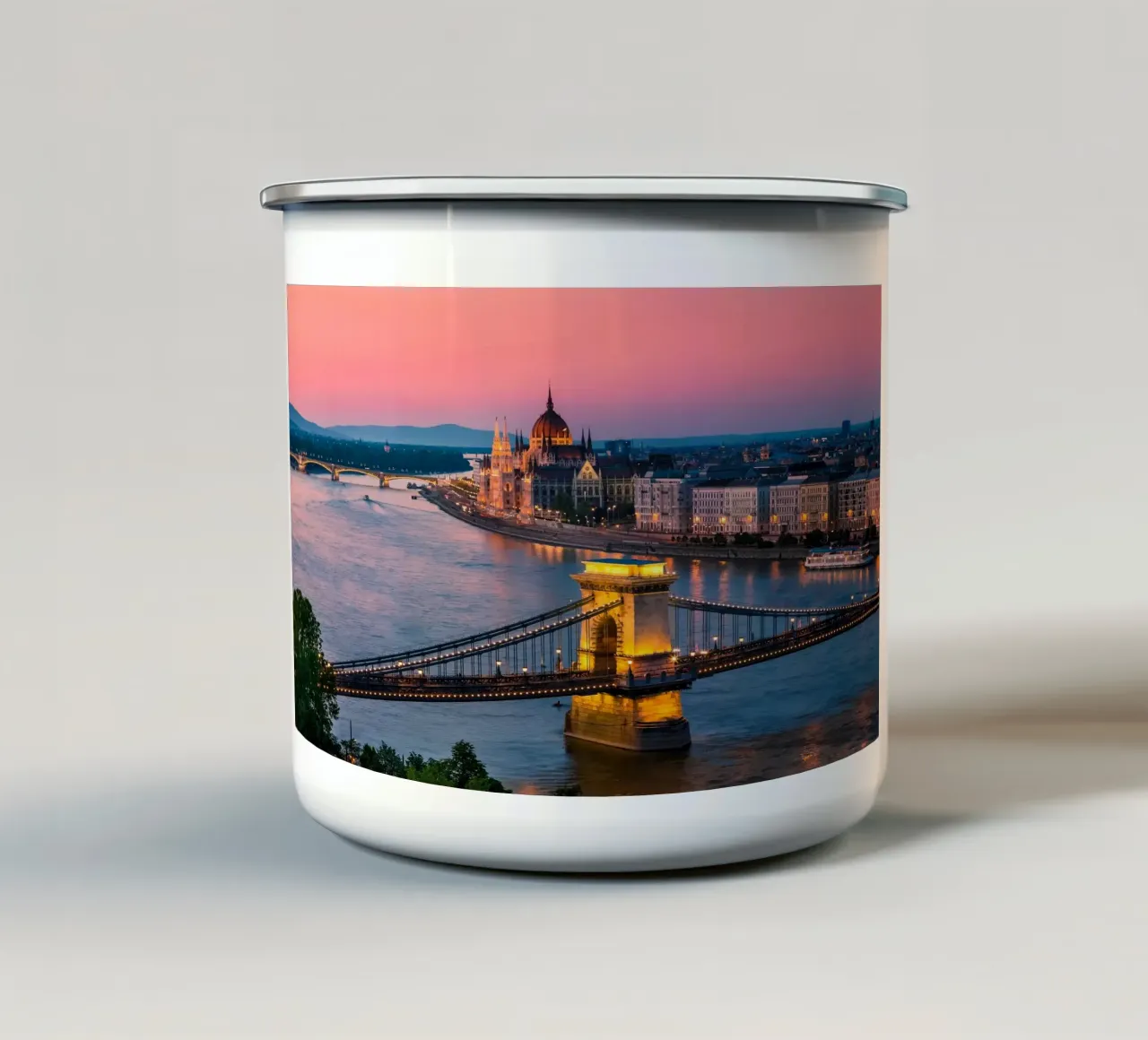 BUDAPEST 02 tazza in smalto da Tom Uhlenberg