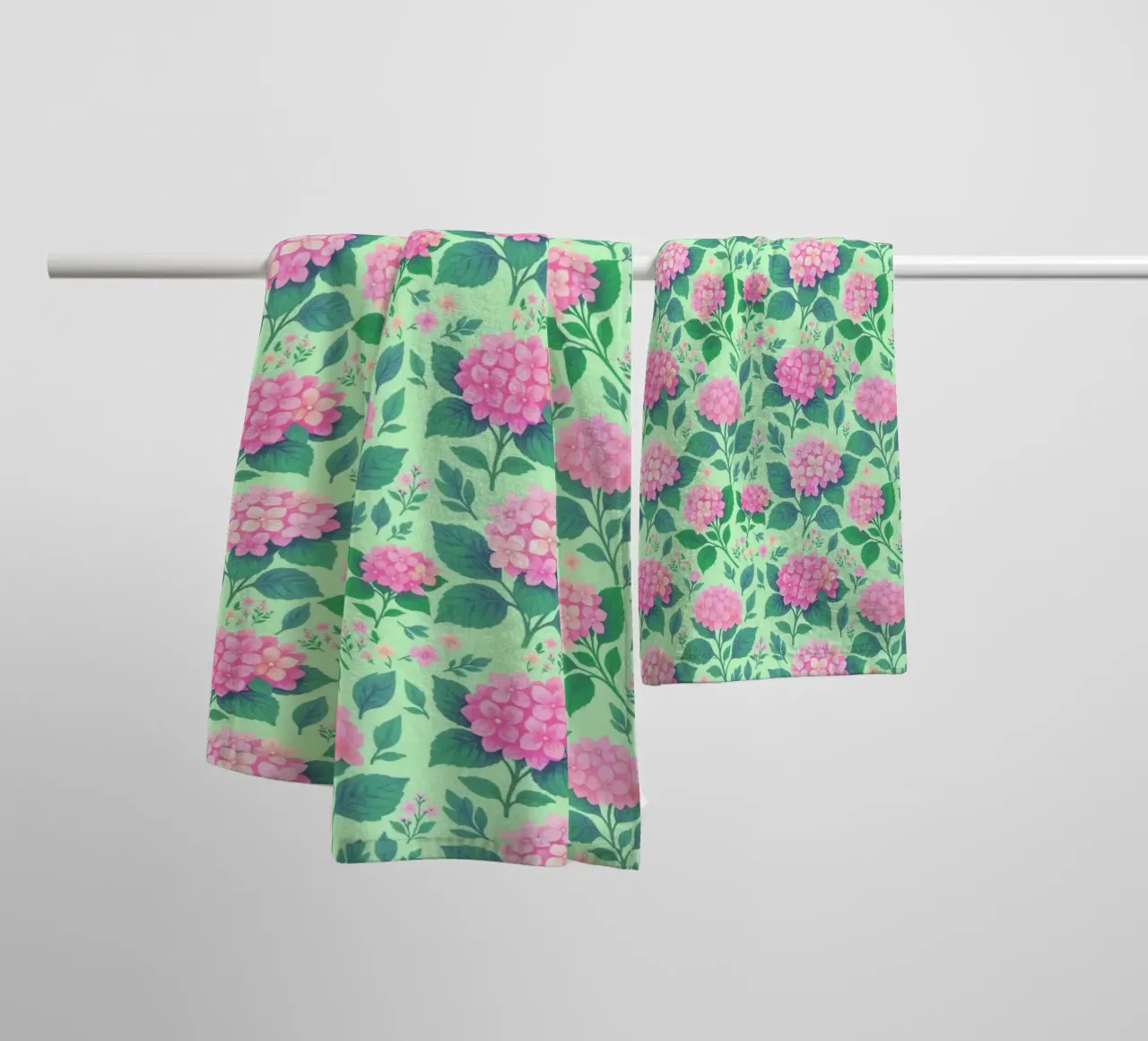 Ortensia rosa e verde asciugamano da bagno da SilverPegasus