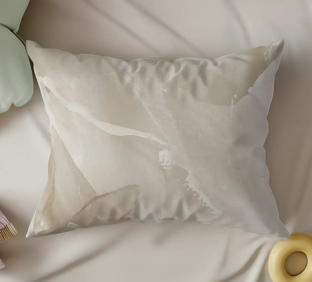 Pennellate astratte beige 3 cuscino da NouveauPrints