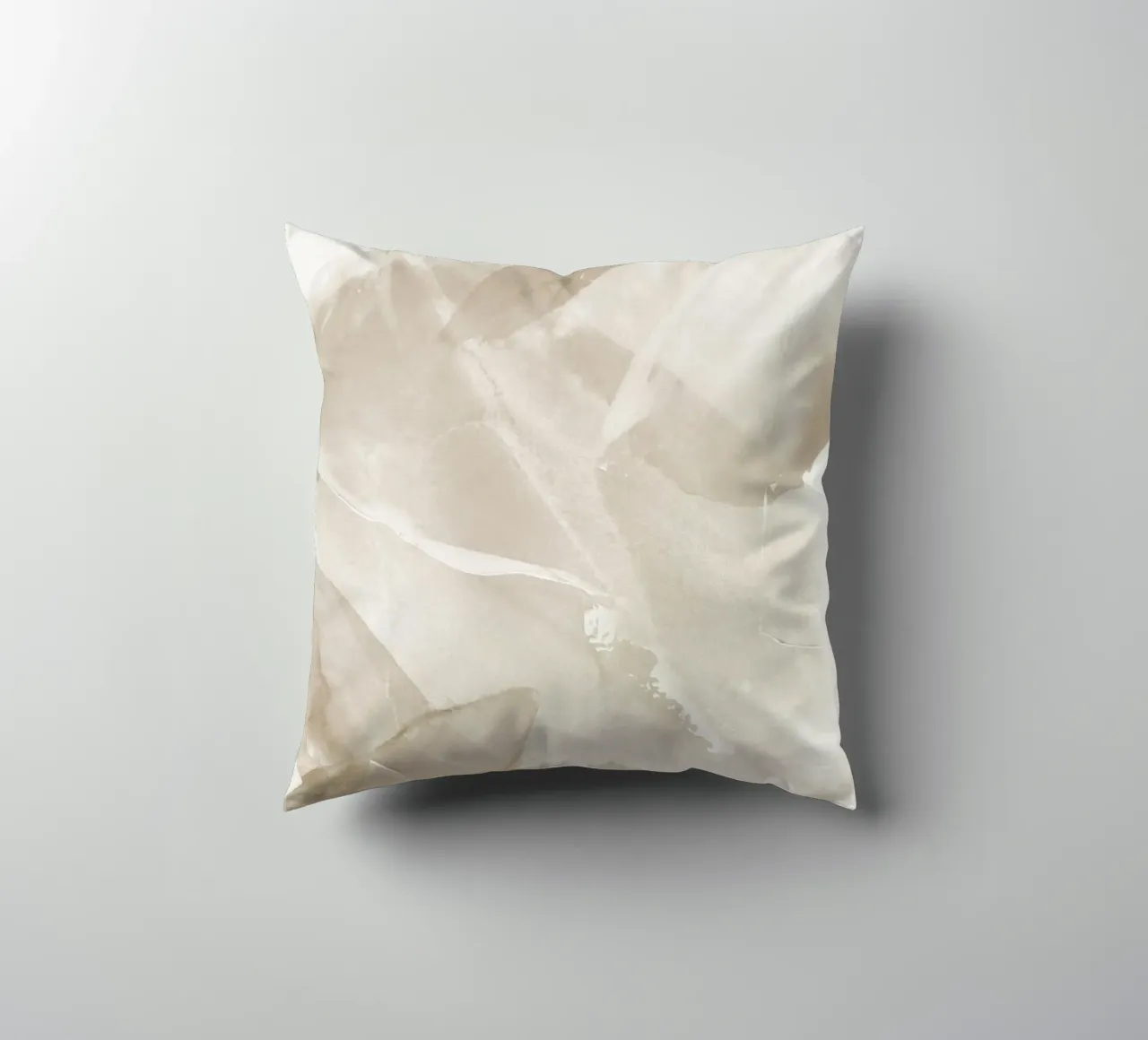 Pennellate astratte beige 3 cuscino da NouveauPrints