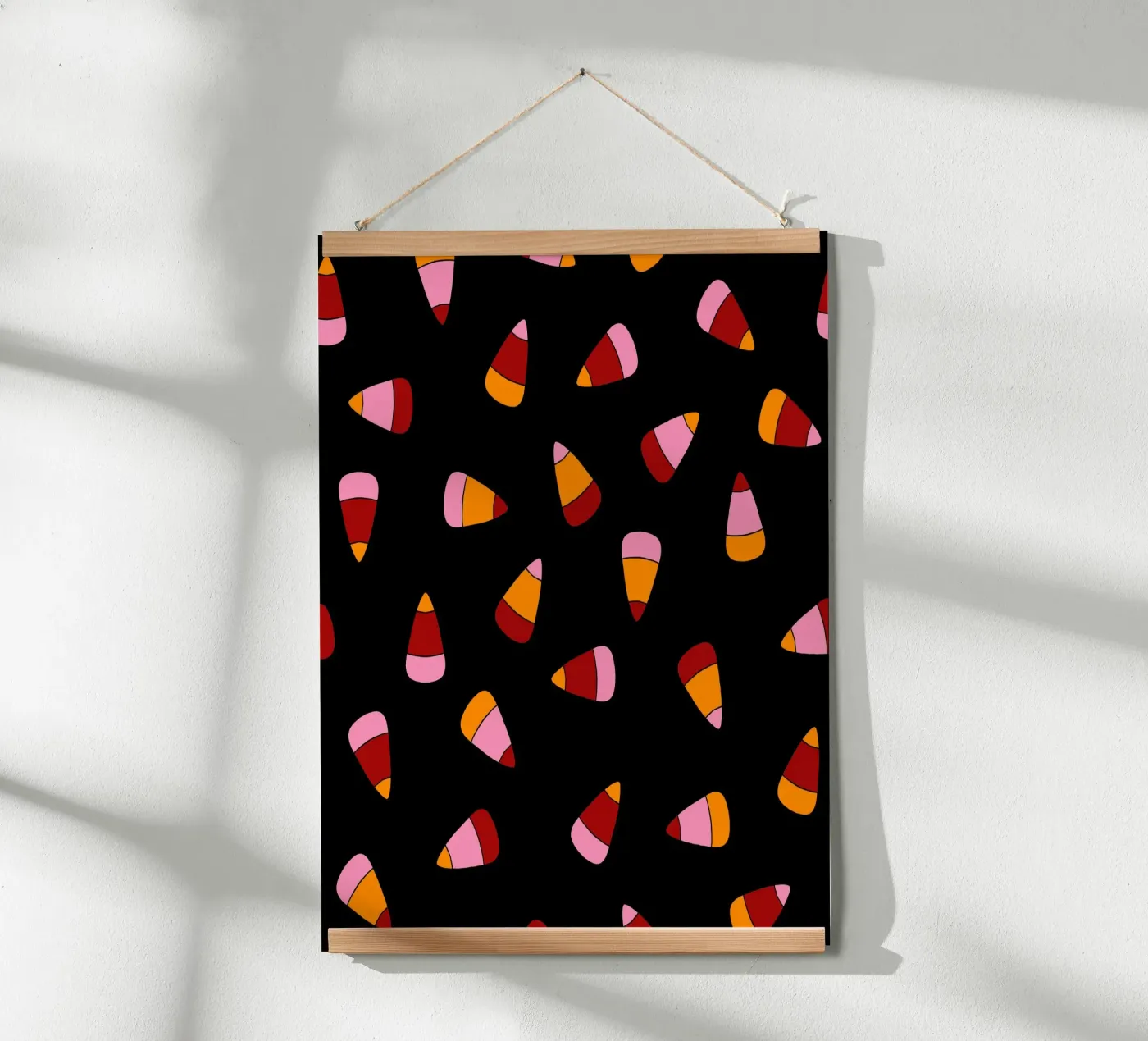 Retro candy corn pattern Halloween poster da TijanaArtStudio88