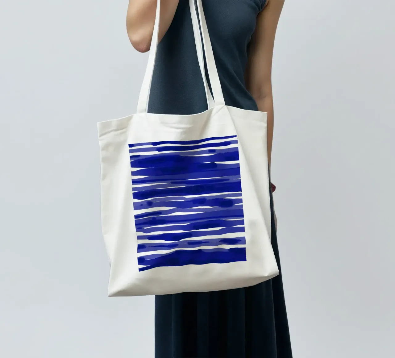 Striscia blu acquerello borsa in juta da Kim Hubball Studio