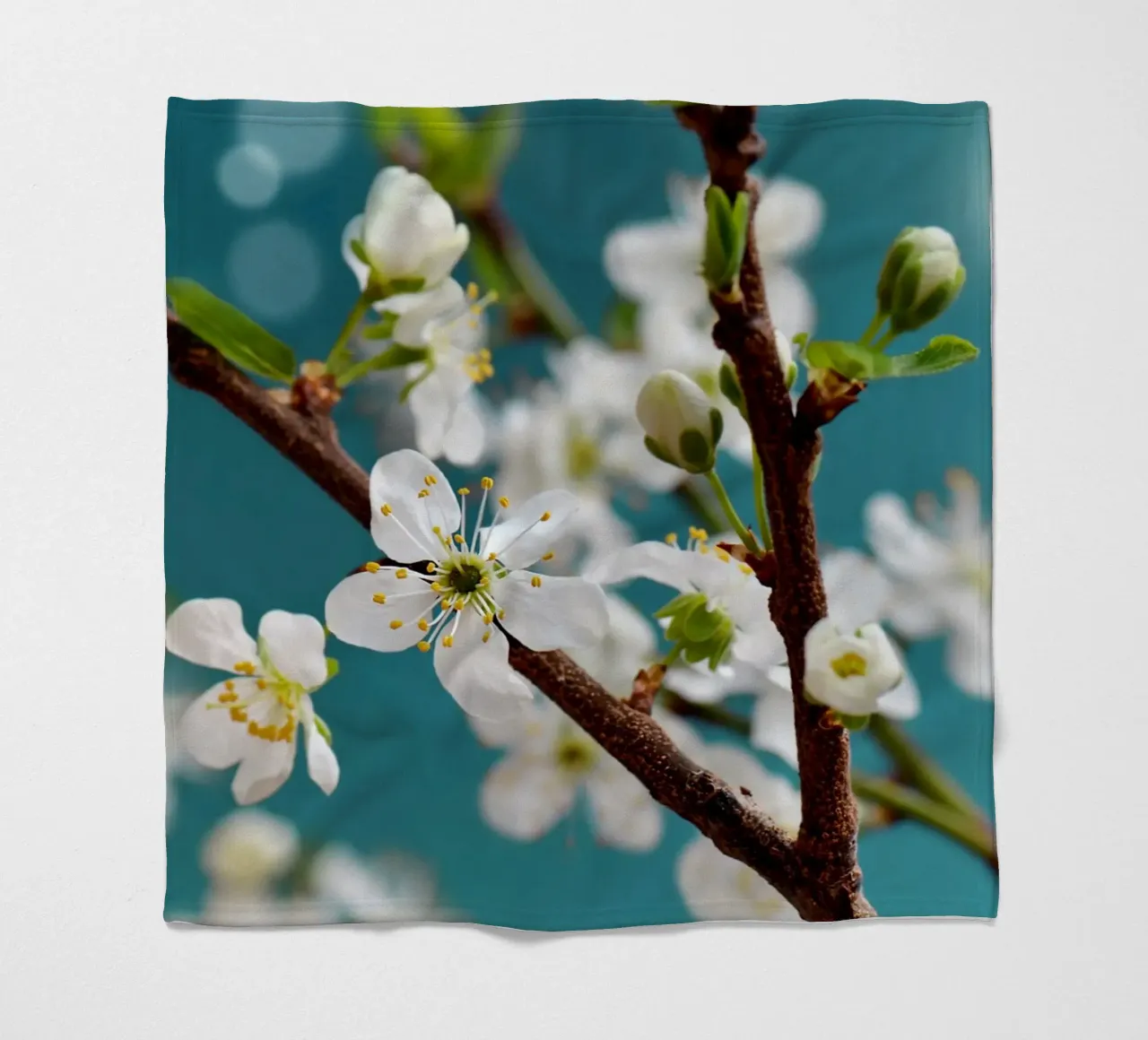 Spring fleece blanket by Atteloi