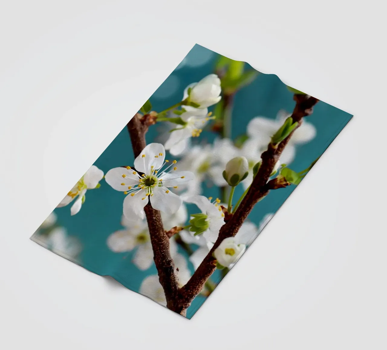 Spring fleece blanket by Atteloi