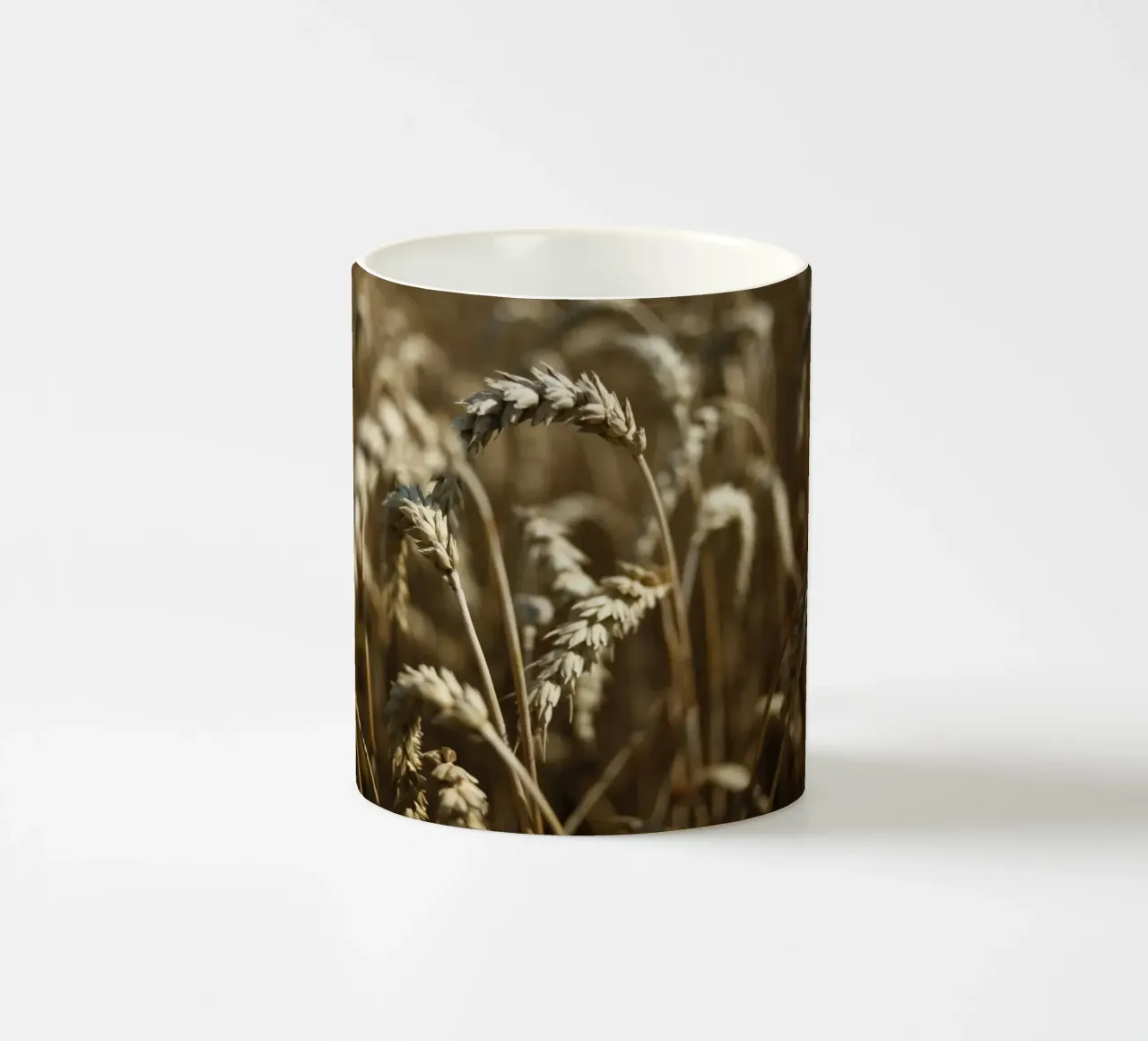 Campo di grano in Baviera tazza in ceramica da Simon Koy