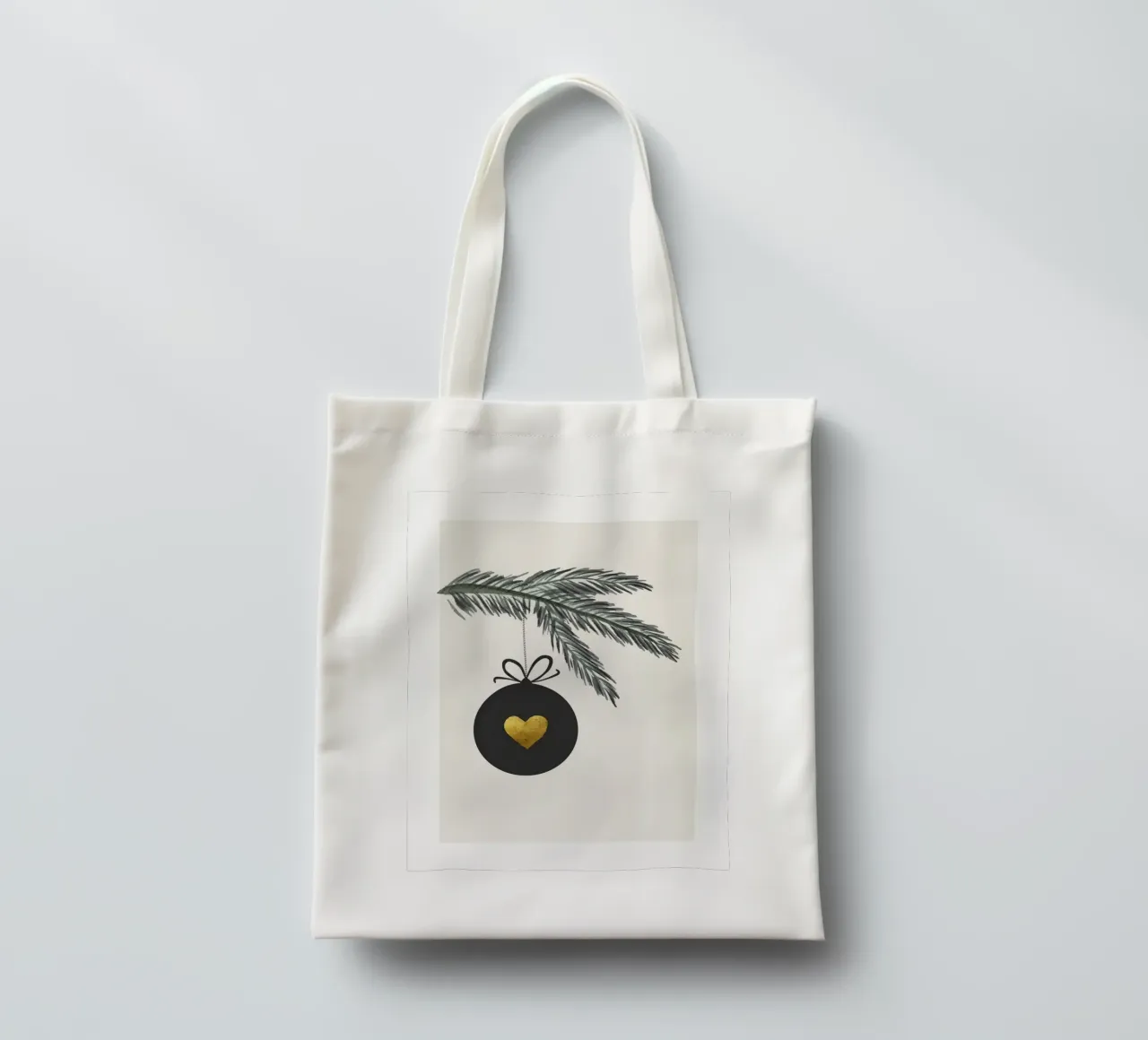 Ramo di abete con gingillo e cuore borsa in juta da ArtDesign by KBK