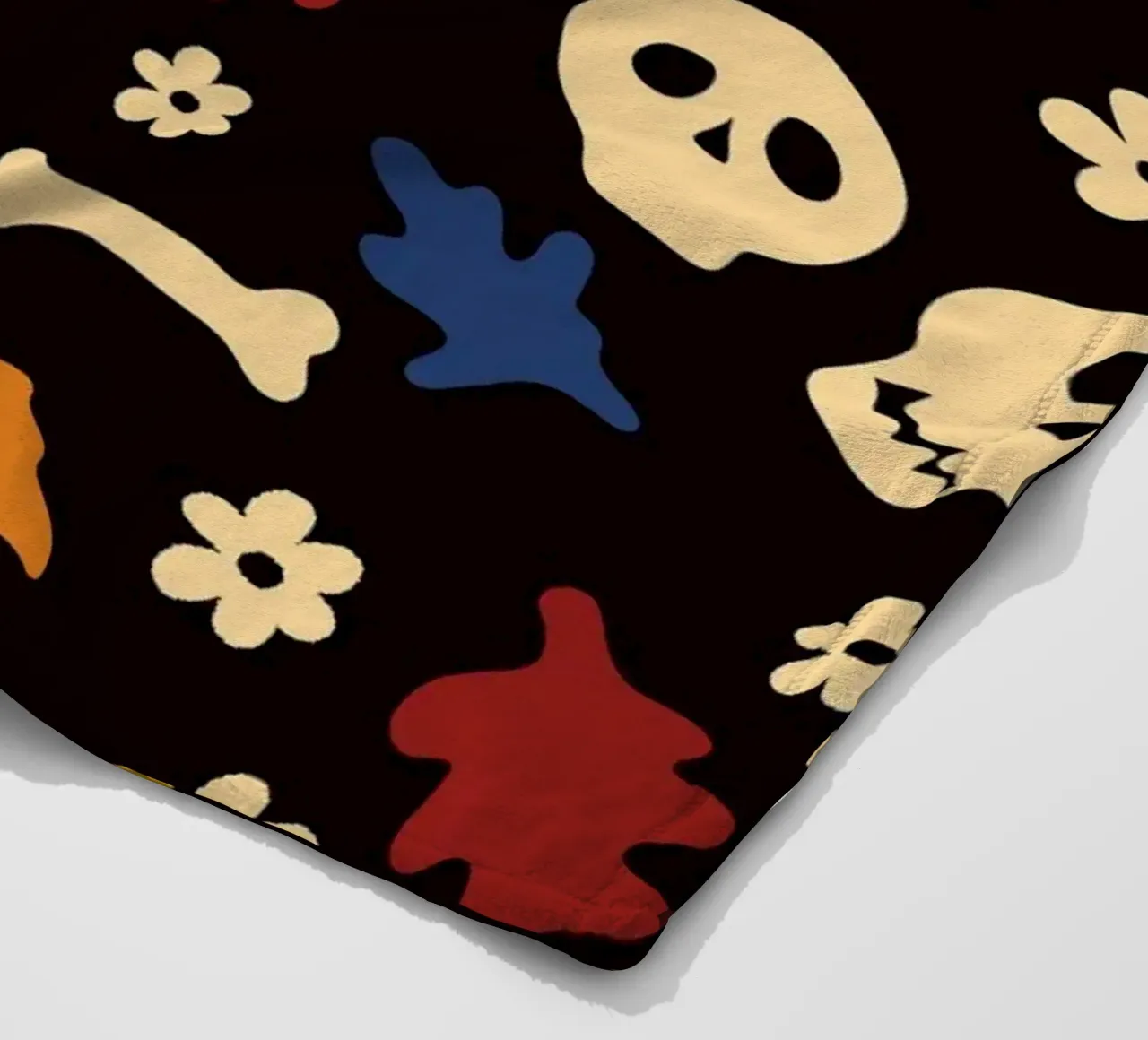 Whispers of Autumn Halloween No2 coperta in pile da TijanaArtStudio88