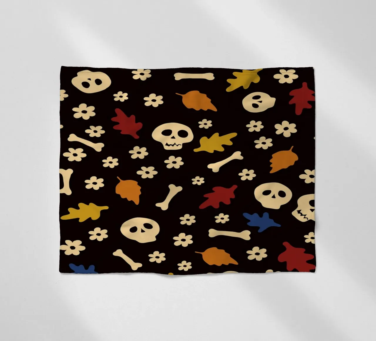 Whispers of Autumn Halloween No2 coperta in pile da TijanaArtStudio88