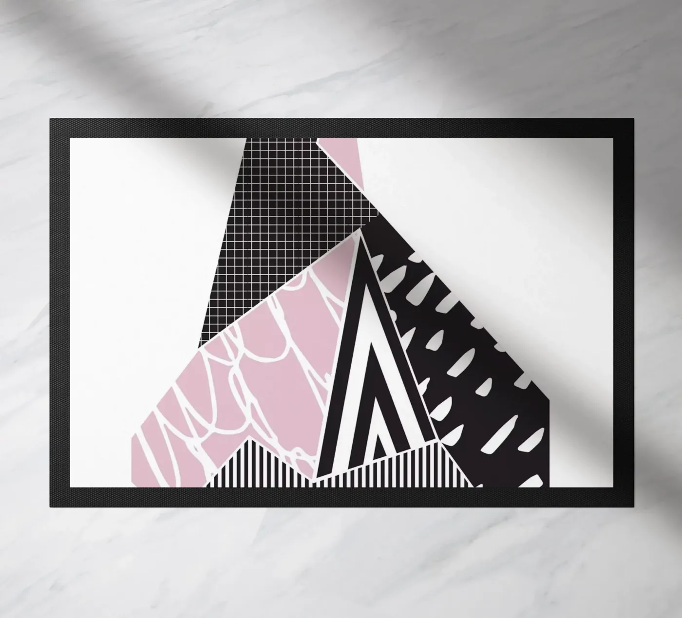 Modello geometrico di montagna zerbino da Kim Hubball Studio