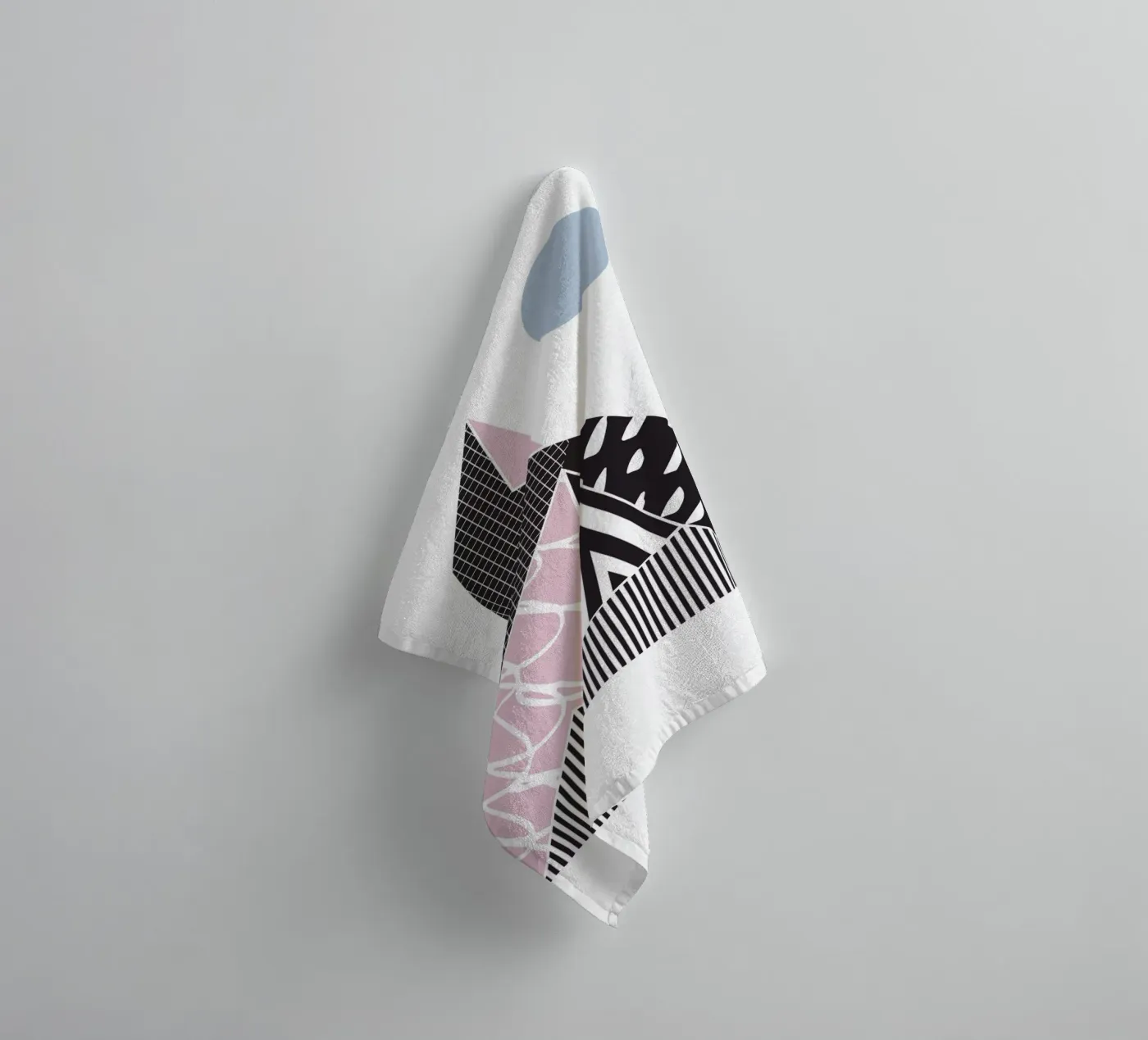 Geometric Pattern Mountain badhanddoek van Kim Hubball Studio