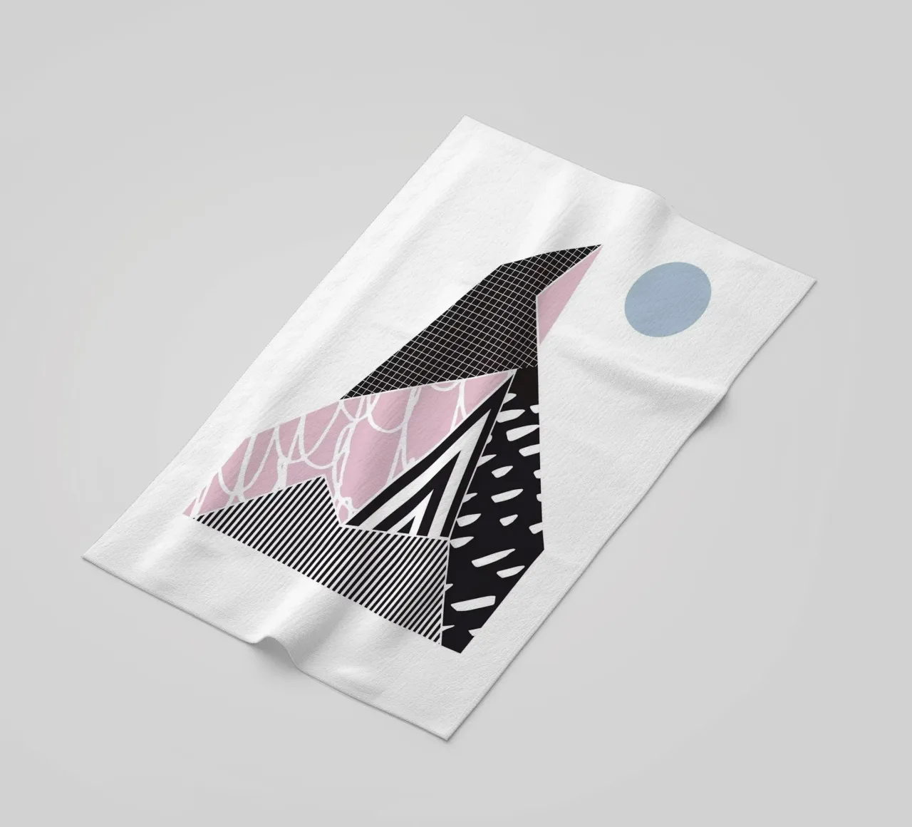 Geometrisch patroon berg strandhanddoek van Kim Hubball Studio